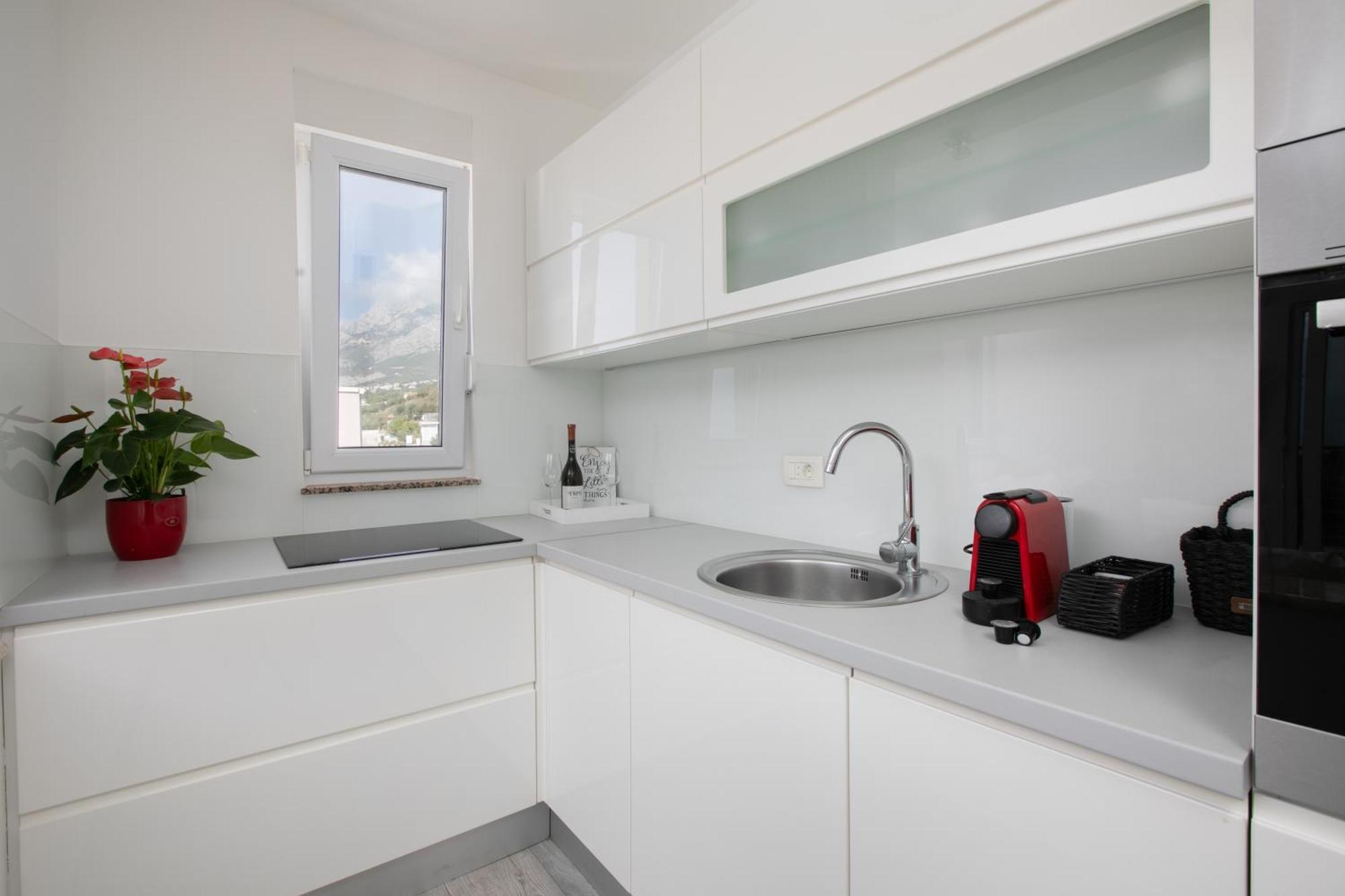 Apartman Sea View Dammi With Free Parking Makarska
